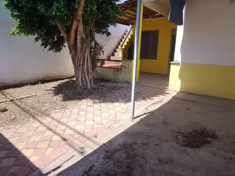 Casa en venta 2 dormitorios con cochera