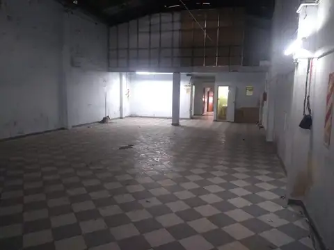 Galpon en Venta en Parque Avellaneda, USD 350.000