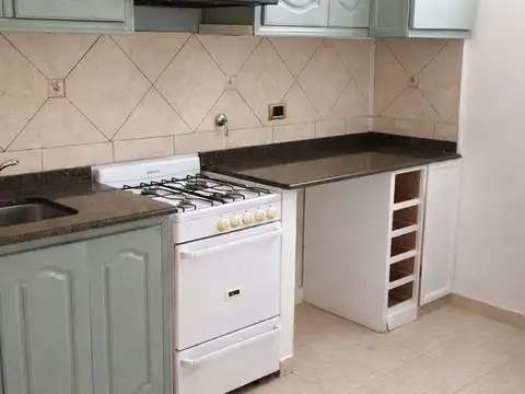 Depto Tipo Casa en Venta de 2 ambientes