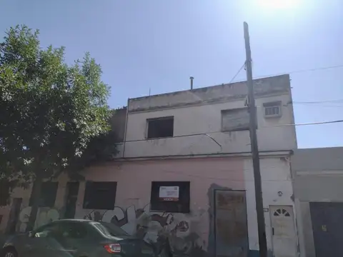 Depto Tipo Casa en Venta 50 años
