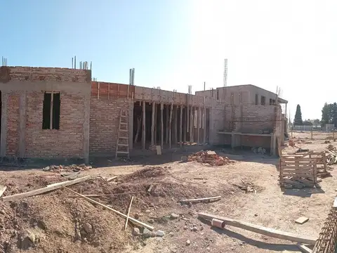 Casa en Venta en Chacras De Coria, USD 320.000