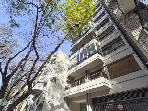 OPORTUNIDAD! VENTA 3 AMBIENTES, EDIFICIO SÓLIDO, EN PALERMO SOHO
