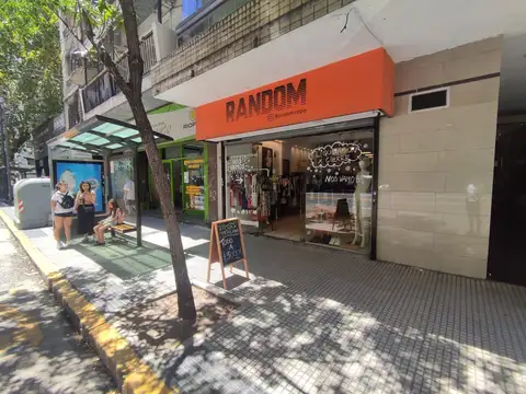 VENTA EXCELENTE LOCAL CON RENTA