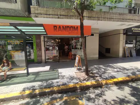 Avenida Pueyrredón 700