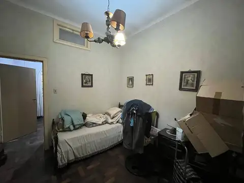 Casa 5 ambientes con 1 baño