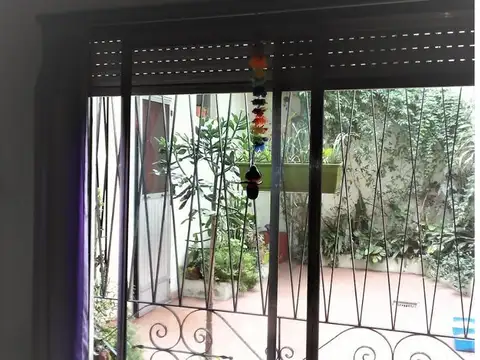 muy buena casa en lote propio