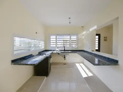 Casa en Venta en Lisandro Olmos Etcheverry, USD 72.000