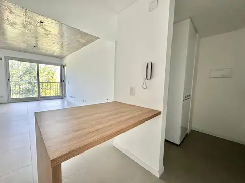 VENTA- DEPARTAEMNTO UN DORMITORIO C/PARRILLERO Y COCHERA- OCHO SAUCES- FUNES