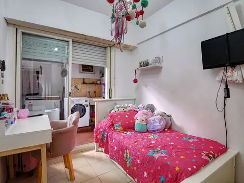 Departamento 4 ambientes. Balcón. Patio Versalles