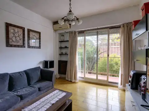 Calle Irigoyen 700
