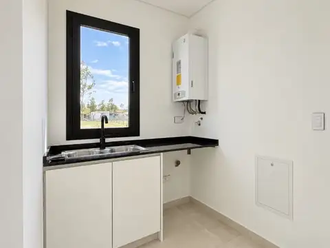 CASA EN VENTA EN SANTA SOFIA - PILAR