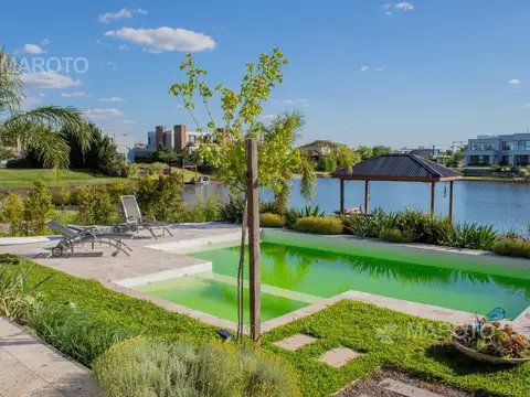 Casa en Alquiler anual a la laguna en Puertos del Lago - Muelles