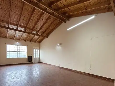 Local en Alquiler en Rio Grande, $ 500.000