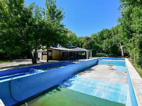 Casa 6 ambientes con 3 baños