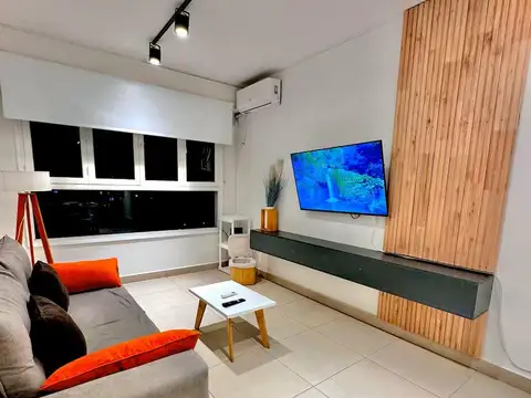 Mitre  al 200 entre Belgrano y Guemes