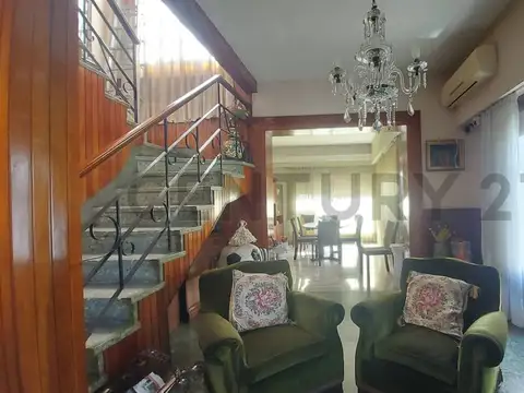 VENTA CASA EN VICENTE LOPEZ