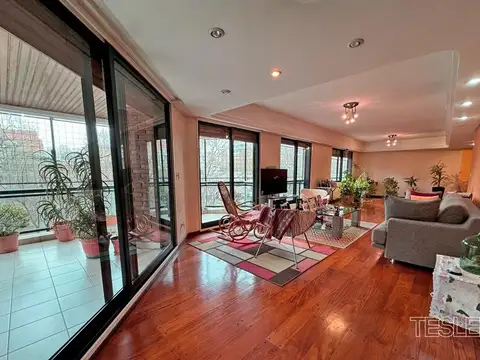 Departamento en Venta de 5 ambientes
