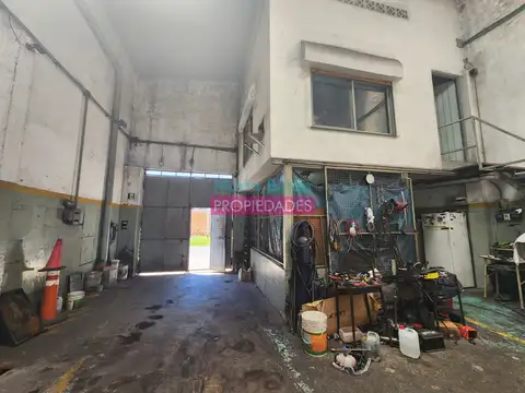 Galpón en venta en Avellaneda