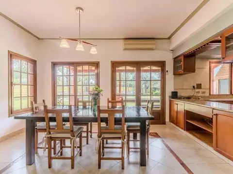 Casa en Alquiler al Este