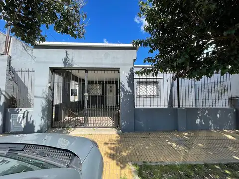 Oportunidad inversor Casa c/ Garage Quilmes Centro