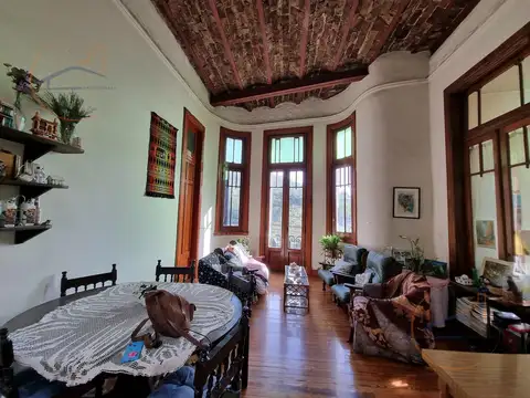 Depto Tipo Casa en Venta de 6 ambientes