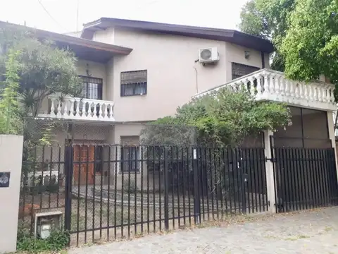 VENTA CASA - 5 AMBIENTES EN SAN MIGUEL. APTO CREDITO