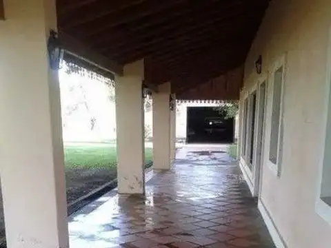 ruta 8 mojon 220 200