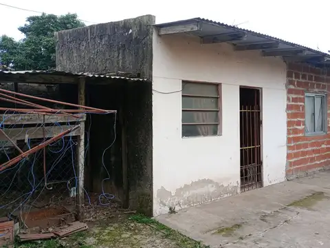 Depto Tipo Casa en Venta en Berazategui Oeste, USD 55.000