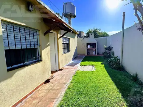 Depto Tipo Casa en Venta de 3 ambientes