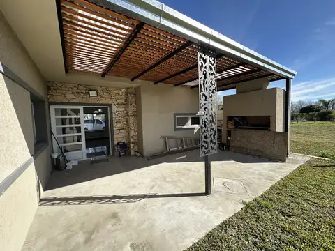 Casa en Venta en La Carolina, USD 129.000