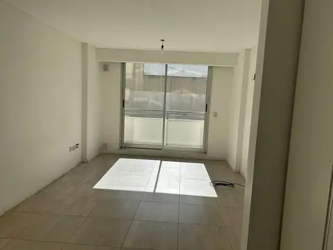 MONOAMBIENTE CON BALCÓN 