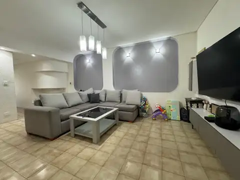 Casa en Venta en Villa Sarmiento, USD 99.000