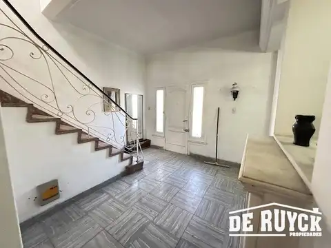 Casa en Venta en Quilmes Oeste, USD 125.000