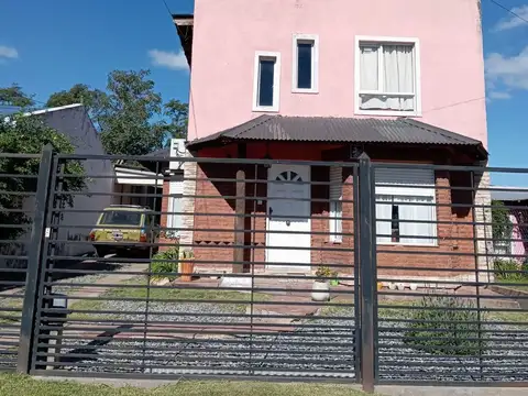 CASA EN VENTA 3 DORMITORIOS- TANDIL