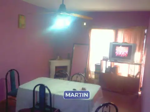 Casa 3 ambientes con 2 baños
