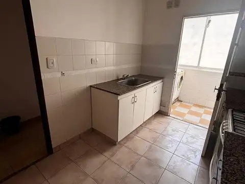 Depto Tipo Casa en Alquiler de 3 ambientes