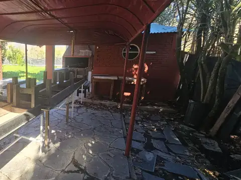 Venta Quinta con Pileta en La Reja Sur