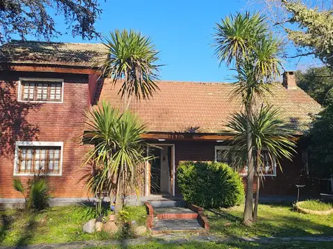 Venta Quinta con Pileta en La Reja Sur