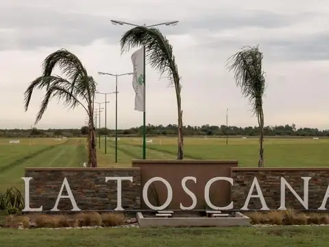 TERRENO 300M2 ESCRITURADO BARRIO LA TOSCANA PIÑERO