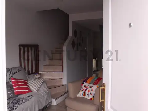 VENTA - TRIPLEX - LAS MARIAS - OPORTUNIDAD APTO CREDITO