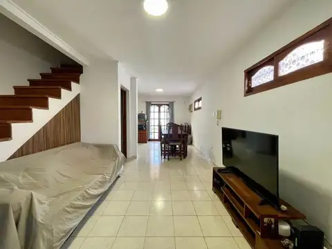 Depto Tipo Casa en Venta 17 años