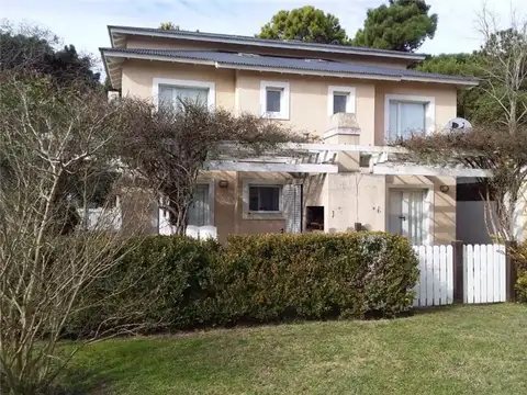 Depto Tipo Casa en Venta de 3 dormitorios