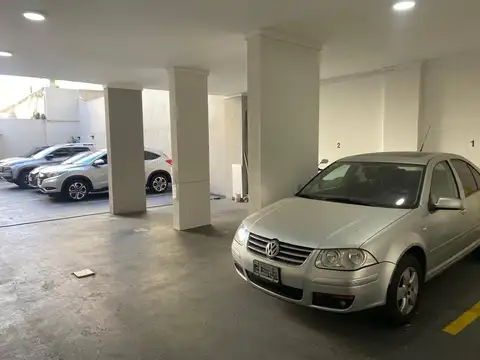 Cochera en venta en Caballito