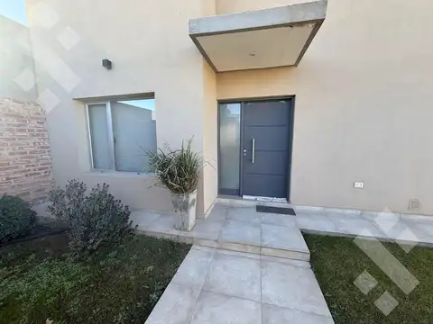 Venta Casa 3 Dormitorios en Rincón del Rio, Neuquén