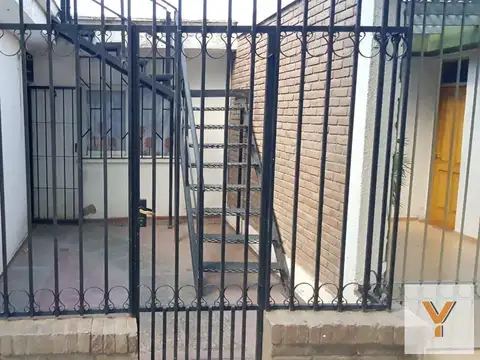 Departamento 6 ambientes con 3 baños