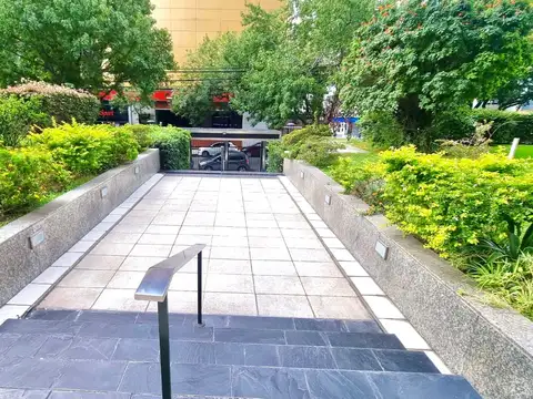 Beruti 3300, Piso 8