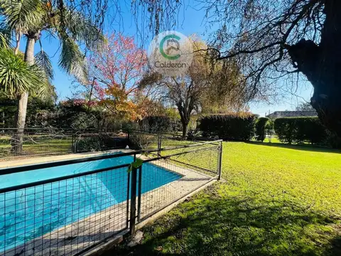Casa 4 ambientes con 4 baños