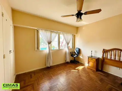 Cesar Diaz 2900, Piso 5