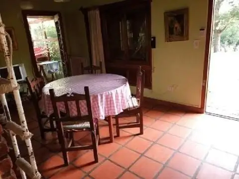 Casa 3 ambientes con 2 baños