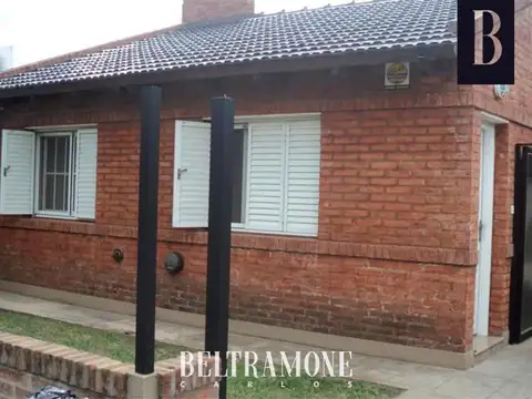 Casa 2 ambientes con 1 baño